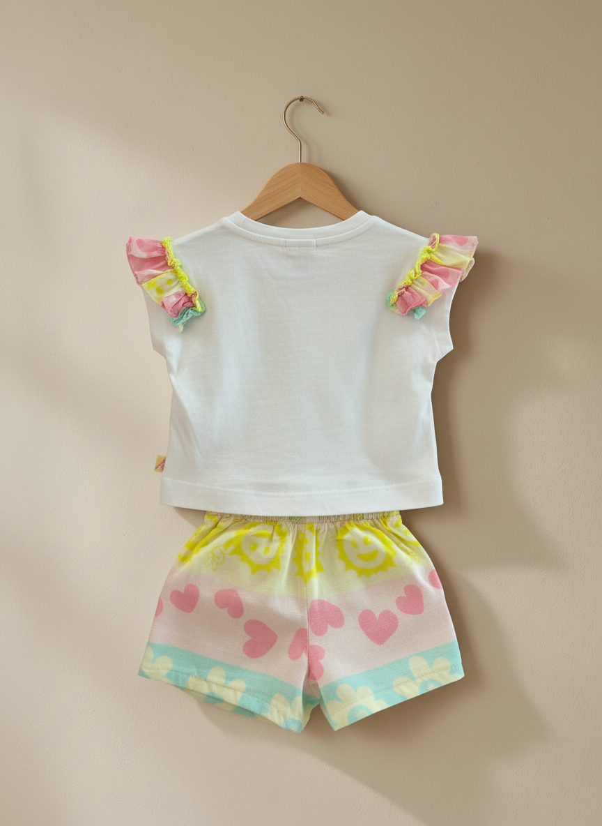 Set t-shirt and shorts